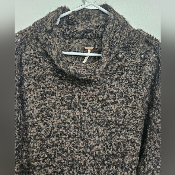 Free People Sz XS Cowl Neck Boho Oversized Sweater Cloud born Alpaca Wool Blend - Picture 11 of 11